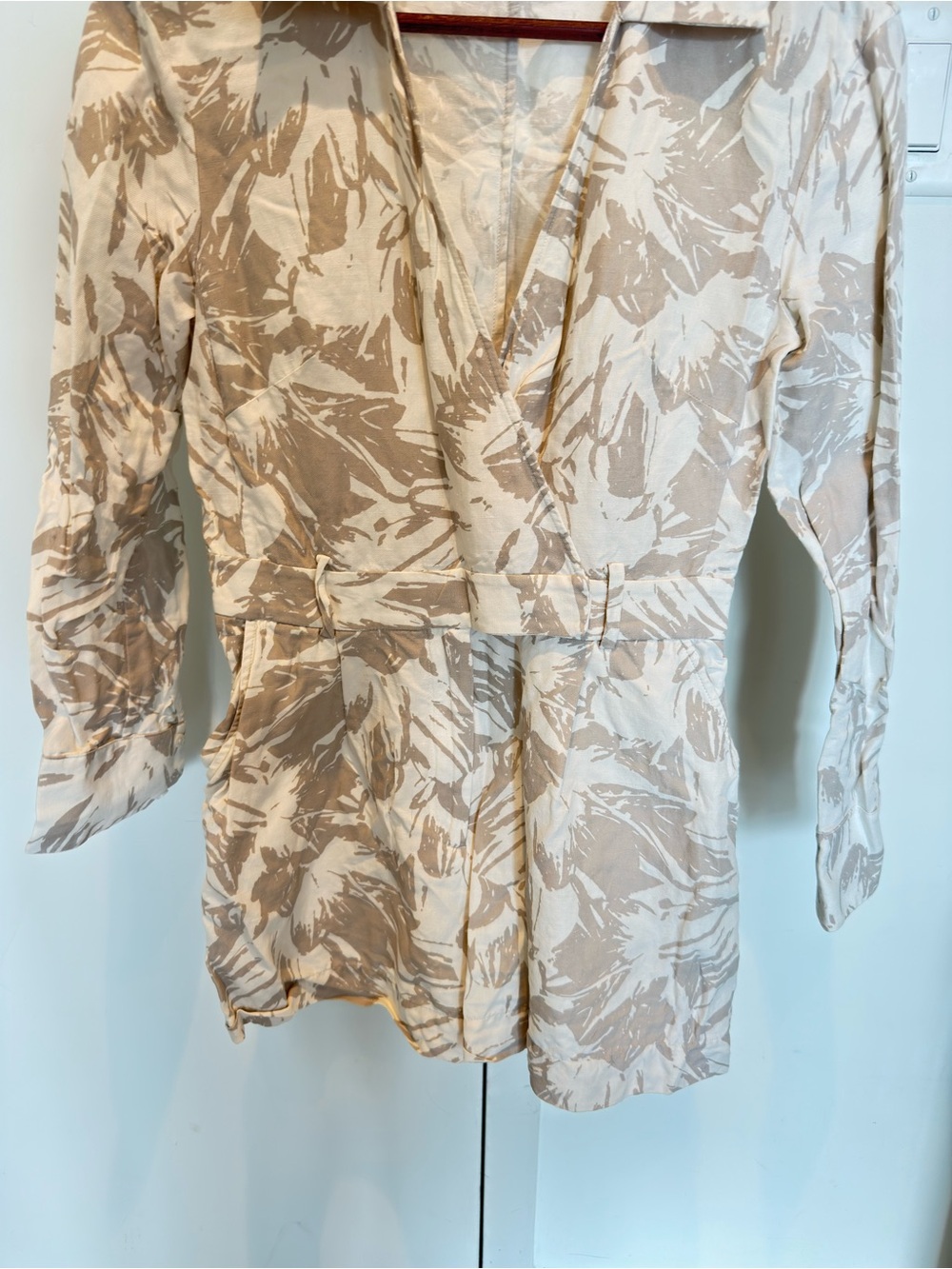 Club Monaco Beige and White Floral Wrap Jumpsuit - Picture 3 of 6